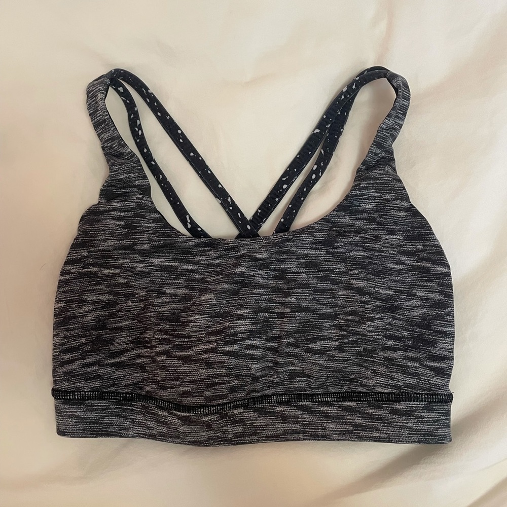 Lululemon sports bra